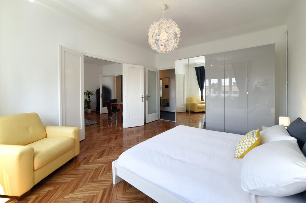 Apartment Sunny Загреб Экстерьер фото